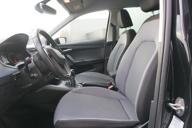 Seat Arona 1.0 TSI Style Intense | CAMERA | TREKHAAK | CLIMATE | CARPLAY | NAVI |