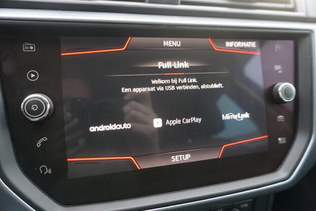 Seat Arona 1.0 TSI Style Intense | CAMERA | TREKHAAK | CLIMATE | CARPLAY | NAVI |