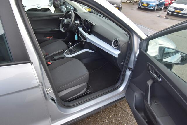 Seat Arona 1.0 TSI Style , CLIMATR , CR CONTR , NAVI VIA APP , LMV16 , LED KOPLAMPEN ,