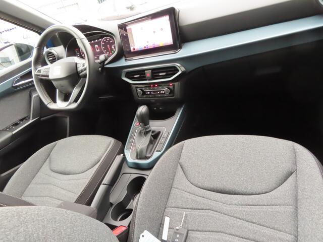 Seat Arona 1.0 EcoTSI Xperience Business Connect DSG | groot navi scherm | adaptive cruise | camera