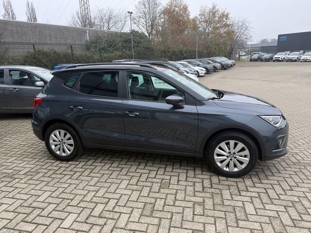 Seat Arona 1.0 TSI 110PK STYLE BUSINESS INTENSE PLUS + TREKHAAK - LAGE KM S
