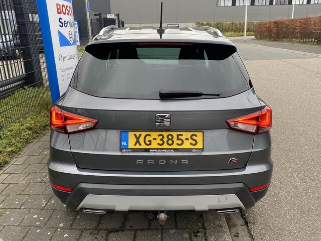 Seat Arona 1.0 TSi DSG7-automaat FR Business met o.a. navigatie, camera, cruise control, parkeersensoren, etc.