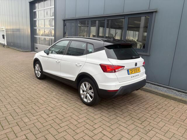 Seat Arona 1.0 TSi 95pk Style Business Intense KEYLESS/CAMERA/NAVI/CARPLAY/PDC