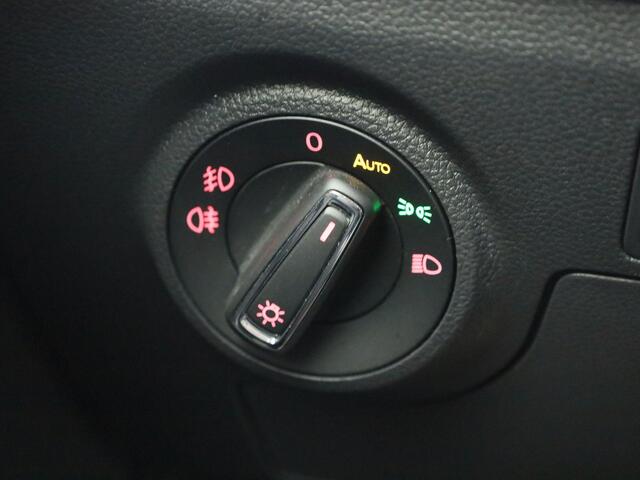 Seat Arona 1.0TSI/110PK Style Business Intense · Navigatie · Camera + Parkeersensoren · Apple/Android Car Play ·