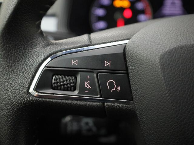 Seat Arona 1.0TSI/110PK Style Business Intense · Navigatie · Camera + Parkeersensoren · Apple/Android Car Play ·