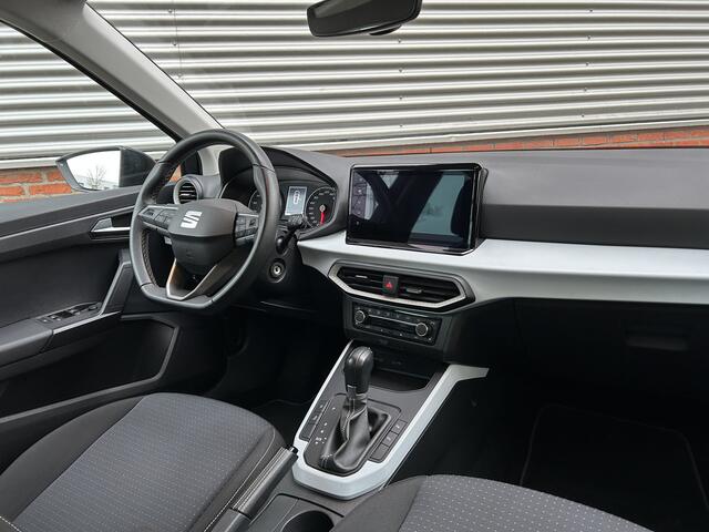 Seat Arona 1.0 TSI Style Business Intense | Automaat | Apple Carplay / Android auto | LED | Stoelverwarming | Lage kmstand |