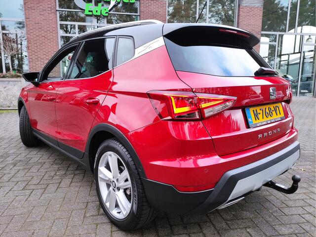 Seat Arona 1.0 TSI DSG FR Business Intense Afn.trekhaak - Leder/Alcantara - Achteruitrijcamera - Full led - Stoelverwarming - Allseasonbanden