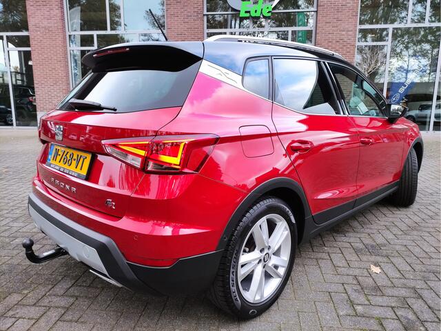 Seat Arona 1.0 TSI DSG FR Business Intense Afn.trekhaak - Leder/Alcantara - Achteruitrijcamera - Full led - Stoelverwarming - Allseasonbanden