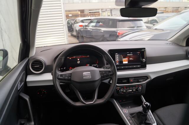 Seat Arona 1.0 TSI Style -NAVI-ECC-DIGI-CAM-PDC-