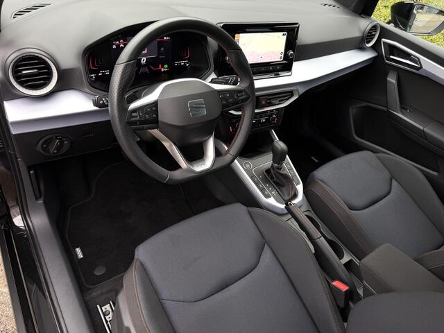 Seat Arona 1.0 EcoTSI 116pk DSG FR Business Connect l ACC l BLISS l CAMERA l ECC l FULL-LED l NAVI l 5.000km