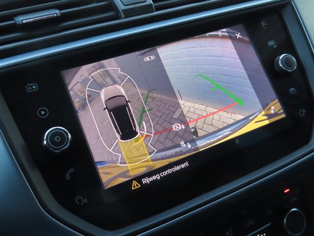 Seat Arona 1.0 TSI Style Business Intense | trekhaak | adaptive cruise | camera | automatische airco