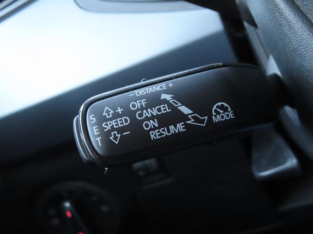 Seat Arona 1.0 TSI Style Business Intense | trekhaak | adaptive cruise | camera | automatische airco