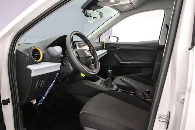 Seat Arona Reference 1.0 TSI 95pk Cruise control, App connect, LED koplampen, Parkeersensor achter, Airco, DAB, Radio, Bluetooth