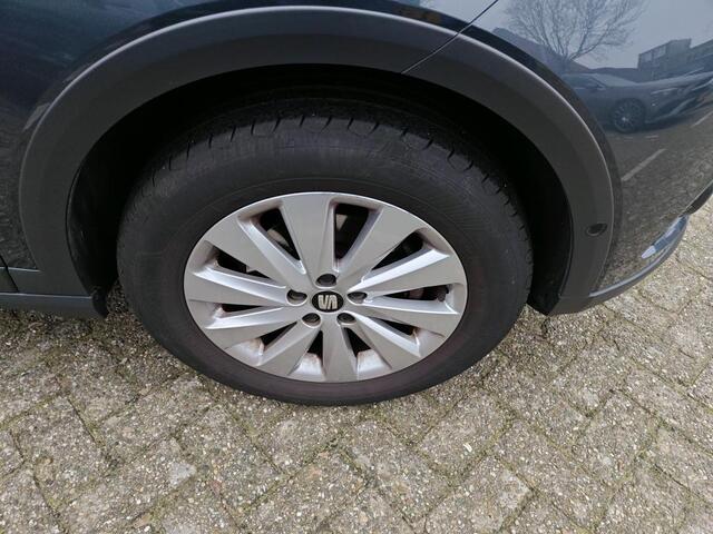 Seat Arona 1.0 TSI Style Business Intense Navigatie / Camera / Parkeersensoren / Airco (Clima) / App-connect