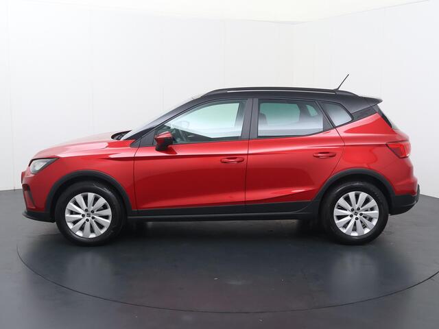 Seat Arona 1.0 TSI Style Business Intense | 95 PK | LED verlichting | Navigatiesysteem | Climate control |