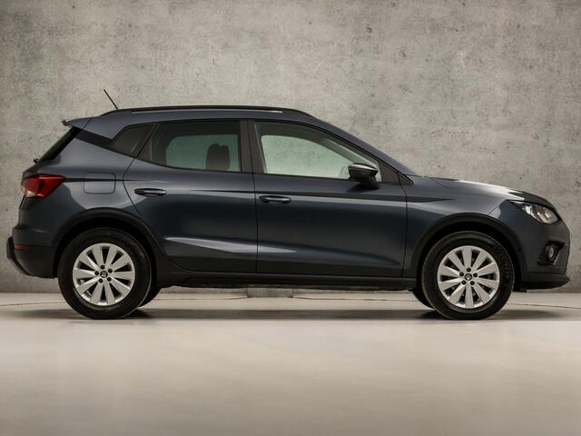 Seat Arona 1.0 TSI Intense Sport (APPLE CARPLAY, GROOT NAVI, CAMERA, ADAPTIVE CRUISE, SPORTSTOELEN, GETINT GLAS, KEYLESS, PARKEERSENSOREN, NIEUWSTAAT)
