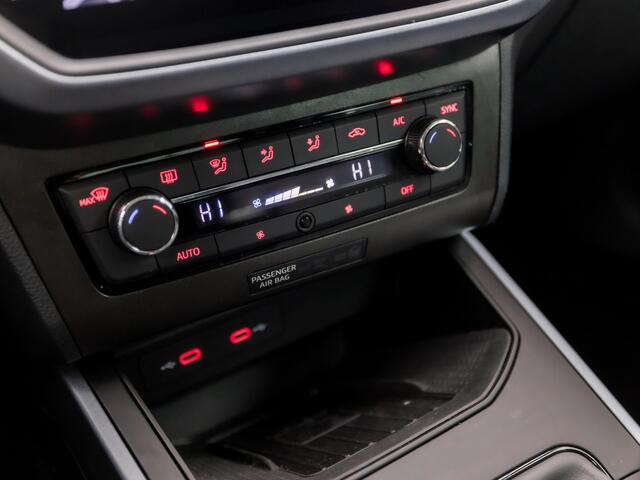 Seat Arona 1.0 TSI Intense Sport (APPLE CARPLAY, GROOT NAVI, CAMERA, ADAPTIVE CRUISE, SPORTSTOELEN, GETINT GLAS, KEYLESS, PARKEERSENSOREN, NIEUWSTAAT)