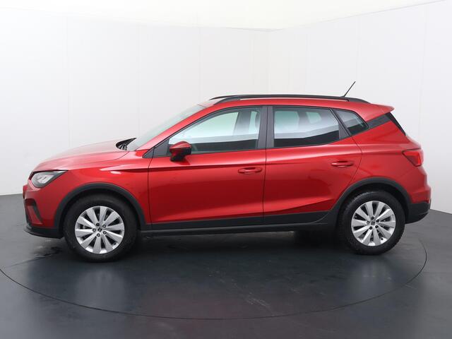 Seat Arona 1.0 TSI Style Business Intense | 95 PK | Multifunctioneel stuurwiel | Stoelverwarming | Parkeersensoren |