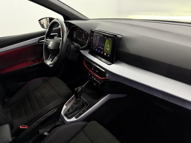 Seat Arona 1.5 EcoTSI FR Business Connect Camera, Navi, Keyless start, Virtual desk, Cruise control, A start stop, Rijstrook correctie, Clima