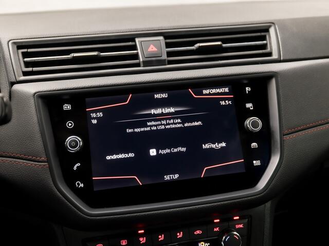Seat Arona 1.0 TSI FR Intense Sport Automaat (APPLE CARPLAY, GROOT NAVI, CLIMATE, STOELVERWARMING, SPORTSTOELEN, GETINT GLAS, ADAPTIVE CRUISE, PARKEERSENSOREN, NIEUWSTAAT)