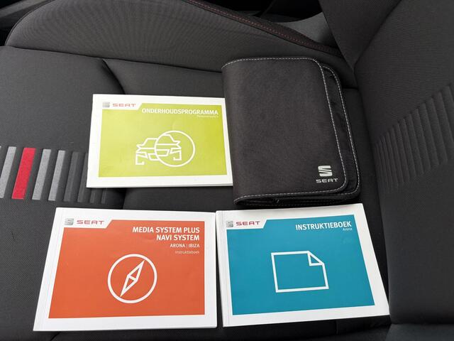 Seat Arona 1.0 TSI FR / Dealer onderhouden / Eerste eigenaar / Trekhaak ( 1100 kg ) / Apple Carplay/Android Auto / Airco (automatisch) /