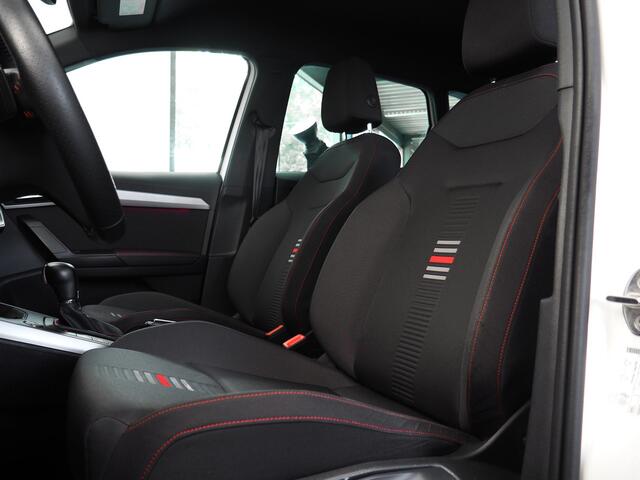 Seat Arona 1.0 TSI Xcellence Business Intense | FR pakket | Noodremassistent | Adaptive Cruise Control | Stoelverwarming | Parkeersensoren achter | Apple CarPlay/ Android Auto