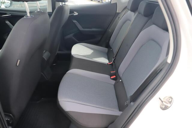 Seat Arona 1.0 TSI Style Business Intense Plus Automaat DSG 16 inch Carplay Android Navigatie Stoelverwarming Clima Cruise Control