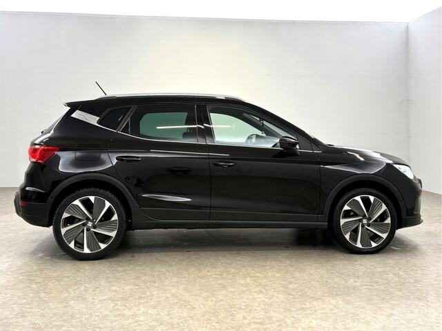 Seat Arona 1.5 TSI FR | 150PK | Adap. Cruise | Camera | Sfeer | Stoelverw. | Carplay | Trekhaak | Keyless