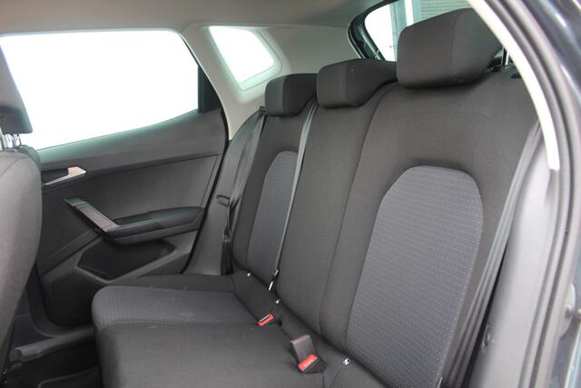 Seat Arona 1.0 TSI FR Business Connect Stoelverwarming l Achteruitrij camera l PDC l Applecarplay/ Android auto