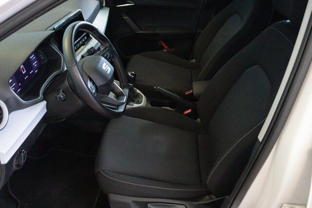 Seat Arona 1.0 TSI Style Business Connect | APPCONNECT | CLIMA | PDC ACHTER | STOELVERW | CRUISE |