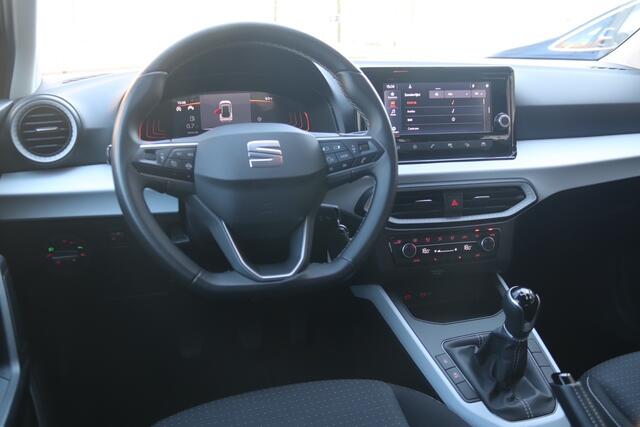 Seat Arona 1.0 TSI Style, Parkeerhulp, Carplay, Cruise