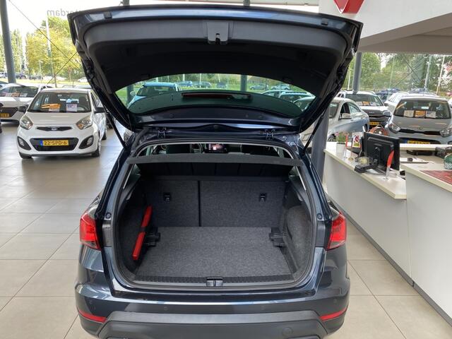 Seat Arona 1.0 EcoTSI Style Automaat, Lage Kilometerstand,Apple Carplay Android/Auto,Virtual cockpit,Spraakbediening,Parkeersensoren,Lane assist,Airco,Cruisecontrol,Nieuwstaat