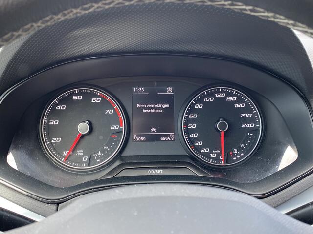 Seat Arona 1.0 TSI Style Met 33.069Km!! | Stoelverwarming | Cruise Control | Airco | Trekhaak | RIJKLAARPRIJS INCL 12 MAANDEN GARANTIE EN BEURT