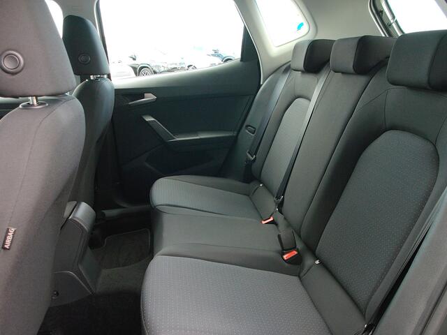 Seat Arona 1.0 TSI Style, Draadloos Carplay + Android Auto / LED koplampen / Parkeersensoren / 16' LMV