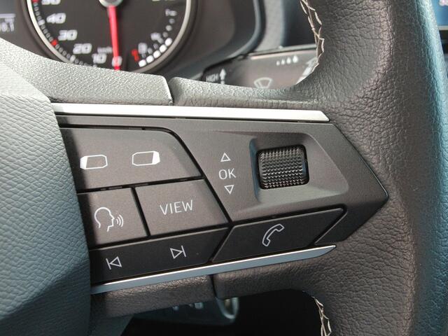 Seat Arona 1.0 TSI Style, Draadloos Carplay + Android Auto / LED koplampen / Parkeersensoren / 16' LMV