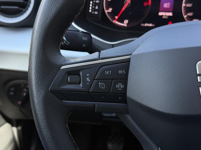 Seat Arona 1.0 TSI Style Business Connect | Clima | PDC Achter | Stoelverwarming | Apple Carplay/Android Auto | Privacy Glas | RIJKLAARPRIJS INCL 12 MAANDEN GARANTIE EN BEURT