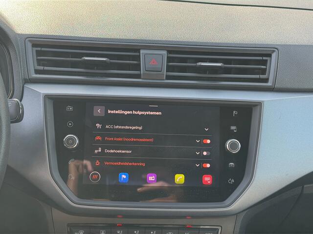 Seat Arona 1.0 TSI Style Business Intense Beats Audio, Camera, Carplay, Android Auto, Trekhaak, Led
