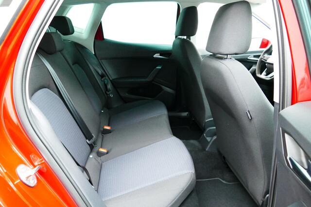 Seat Arona 1.0 EcoTSI Style Business Connect. Adap Cruise, Carplay/Android Navi, Camera, Clima