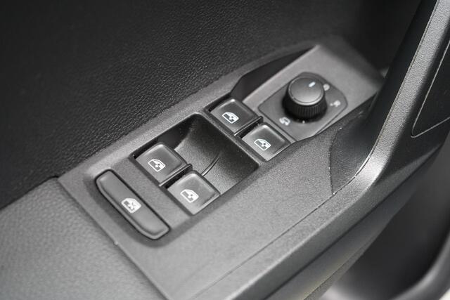 Seat Arona 1.0 TSi 110pk Style | Carplay | Parkeersensoren | Adaptive cruise | Climate control