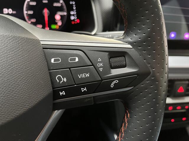 Seat Arona 1.0 TSI FR / AUTOMAAT/ ACC/ PARK.SENSOREN V+A/ CAMERA/ STOELVERWARMING/ KEYLESS/ FULL LINK/ DIGITAL DASH/ NAVI/ DAB/ RIJ-MODI/ CLIMA/ LED/ 17'' LMV