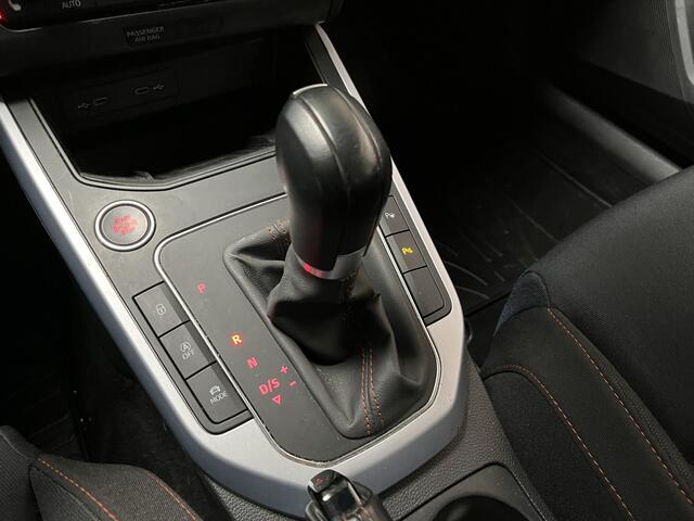 Seat Arona 1.0 TSI FR / AUTOMAAT/ ACC/ PARK.SENSOREN V+A/ CAMERA/ STOELVERWARMING/ KEYLESS/ FULL LINK/ DIGITAL DASH/ NAVI/ DAB/ RIJ-MODI/ CLIMA/ LED/ 17'' LMV