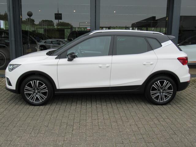 Seat Arona 1.0 TSI Xcellence Business Intense Automaat virtual cockpit | tr.haak | navi | cruise | stoel verw | LED kopl. | dode hoek
