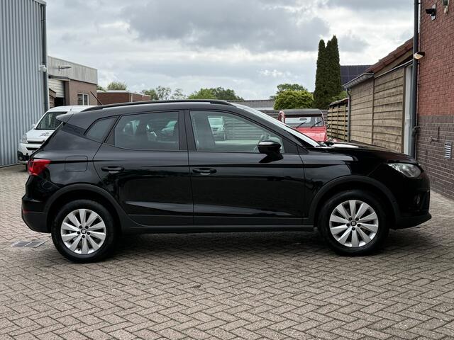 Seat Arona 1.0 TSI Style Business Intense | CAMERA | NAVI | TREKHAAK | KEYLESS | CARPLAY | DAB |