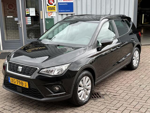 Seat Arona 1.0 TSI Style Business Intense | CAMERA | NAVI | TREKHAAK | KEYLESS | CARPLAY | DAB |