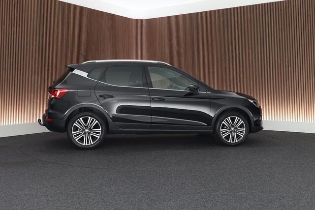 Seat Arona 1.0 TSI 116pk Xcellence Business Intense Trekhaak Camera Keyless LED Beats Virtual Cockpit Navigatie