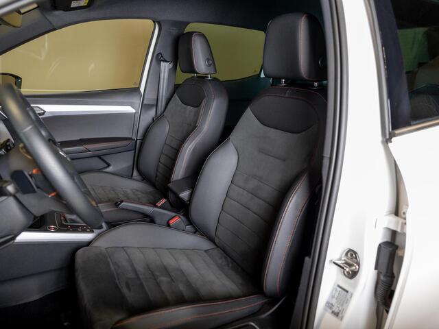 Seat Arona 1.0 TSI FR Business Connect / 110pk / Trekhaak / Dodehoek herkenning / Stoelverwarming /