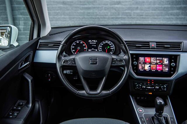 Seat Arona 1.0 TSi 115 pk DSG-7 Style Business Intense | Stoelverwarming | Camera | Trekhaak