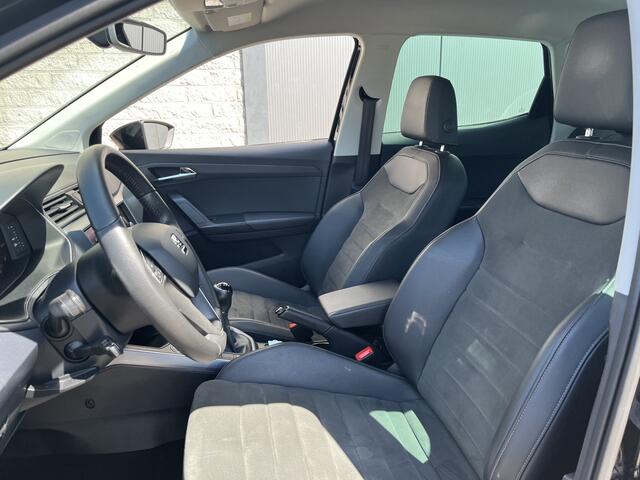 Seat Arona 1.0 TSI Style Business Intense / TREKHAAK/ ALCANTARA/ ADAPTIVE CRUISE/ PARKEER SENSOREN V+A + CAMERA/ FULL LINK/ KEYLESS/ DIGITAL DASH/ NAVI/ CLIMA/ 16 '' LMV