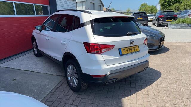Seat Arona 1.0 TSI Style Business Intense NWE MODEL / FULL LED / CARPLAY / STOELVERW / CLIMA / PDC / BLUETOOTH / CRUISE / NL-AUTO