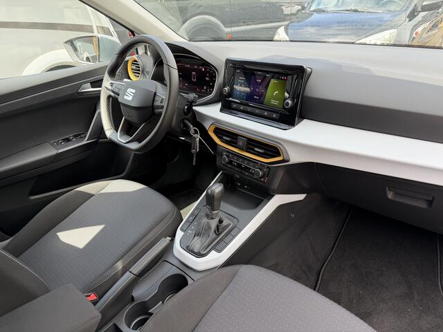 Seat Arona 1.0 EcoTSI Style Automaat !116 PK Carplay Cruise LED Stoelverwarming Line detection